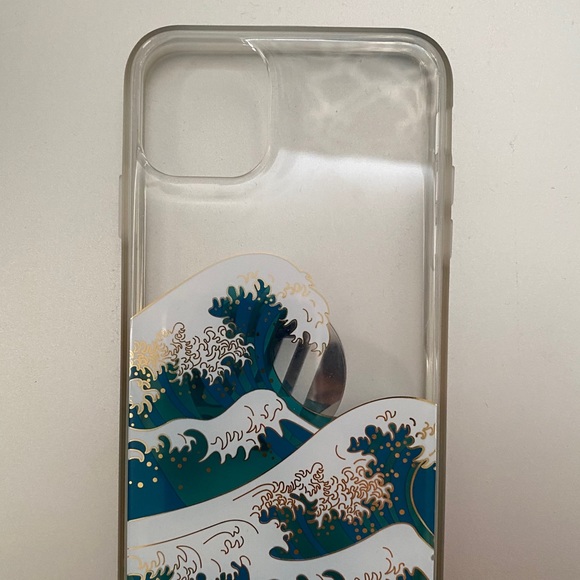 iPhone 11 Pro Max/XS Max Phone Cases - Picture 3 of 7